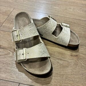 Birkenstock Arizona Chic Cream Double-Buckle Slide Sandals, 38